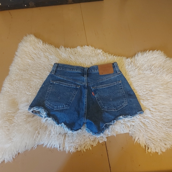 Levi 501 shorts - Picture 3 of 3